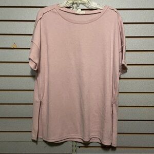 Listicle Short Sleeve‎ Sweater Medium Inverted Seams Side Slits Pink
